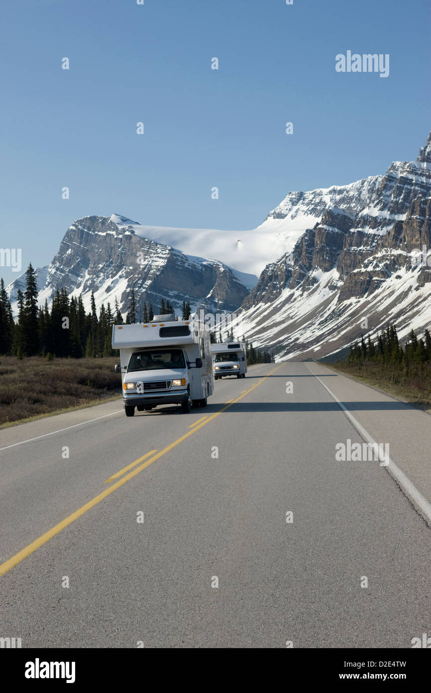 CAMPER VANS AT CROWFOOT GLACIER ICEFIELDS PARKWAY BANFF JASPER NATIONAL