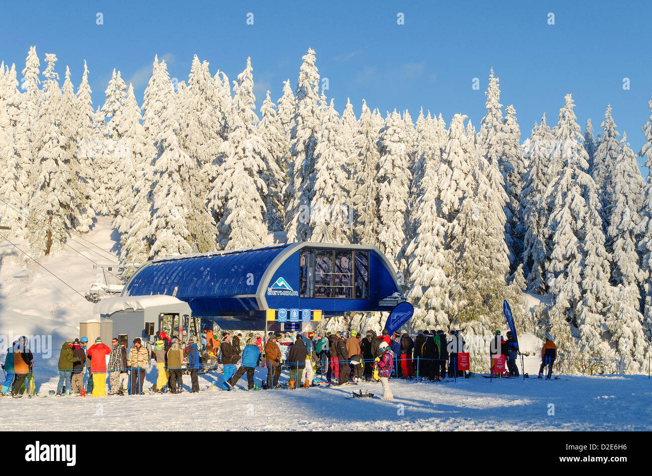 Mount seymour ski hill chair lift hires stock photography and images