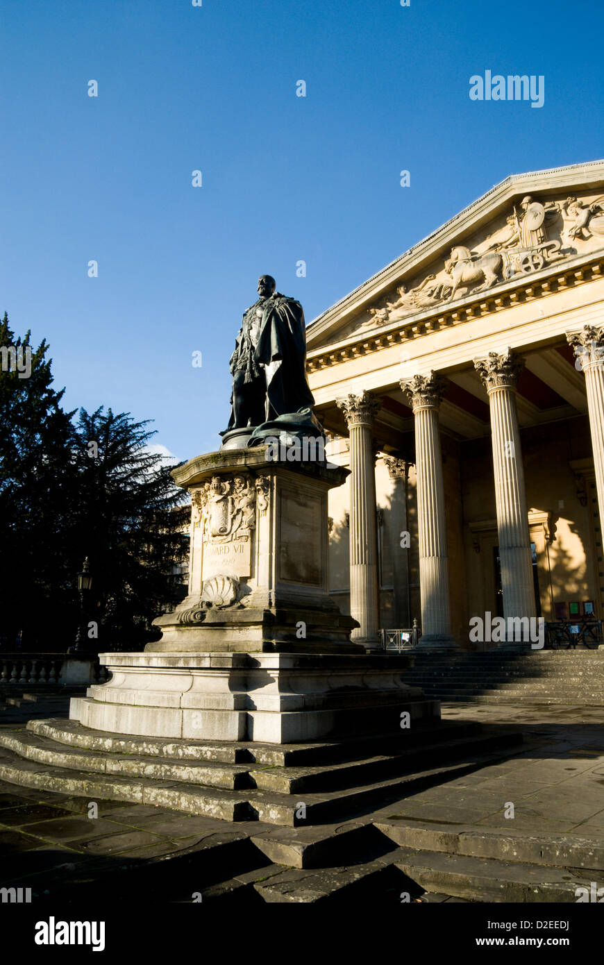 victoria rooms, statue of king edward vii and fountains bristol england Stock Photo