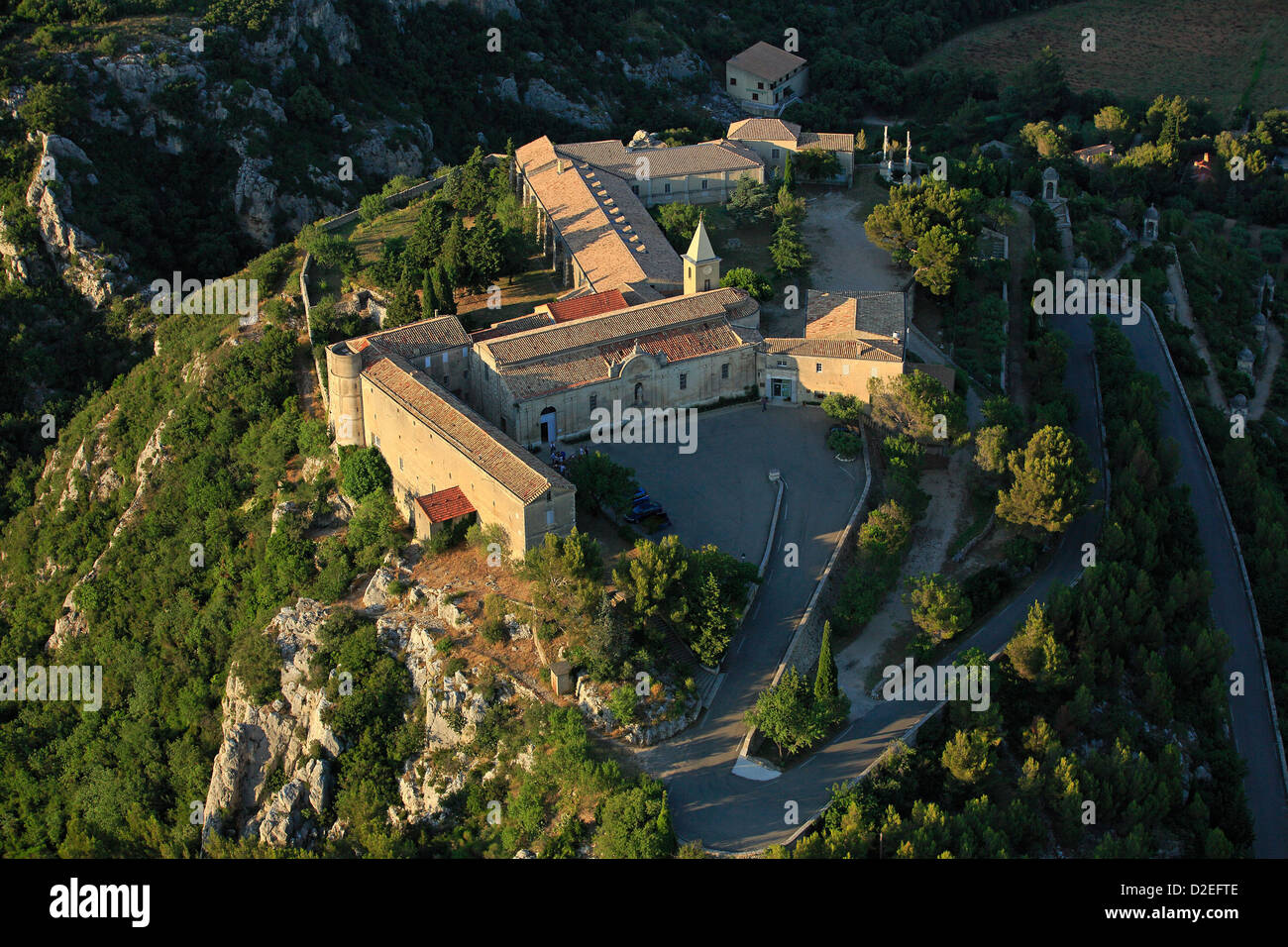 France, Gard (30), Rochefort-du-Gard, Sanctuary Notre-Dame-de-Grâce built on a rocky spur, (aerial photo) Stock Photo