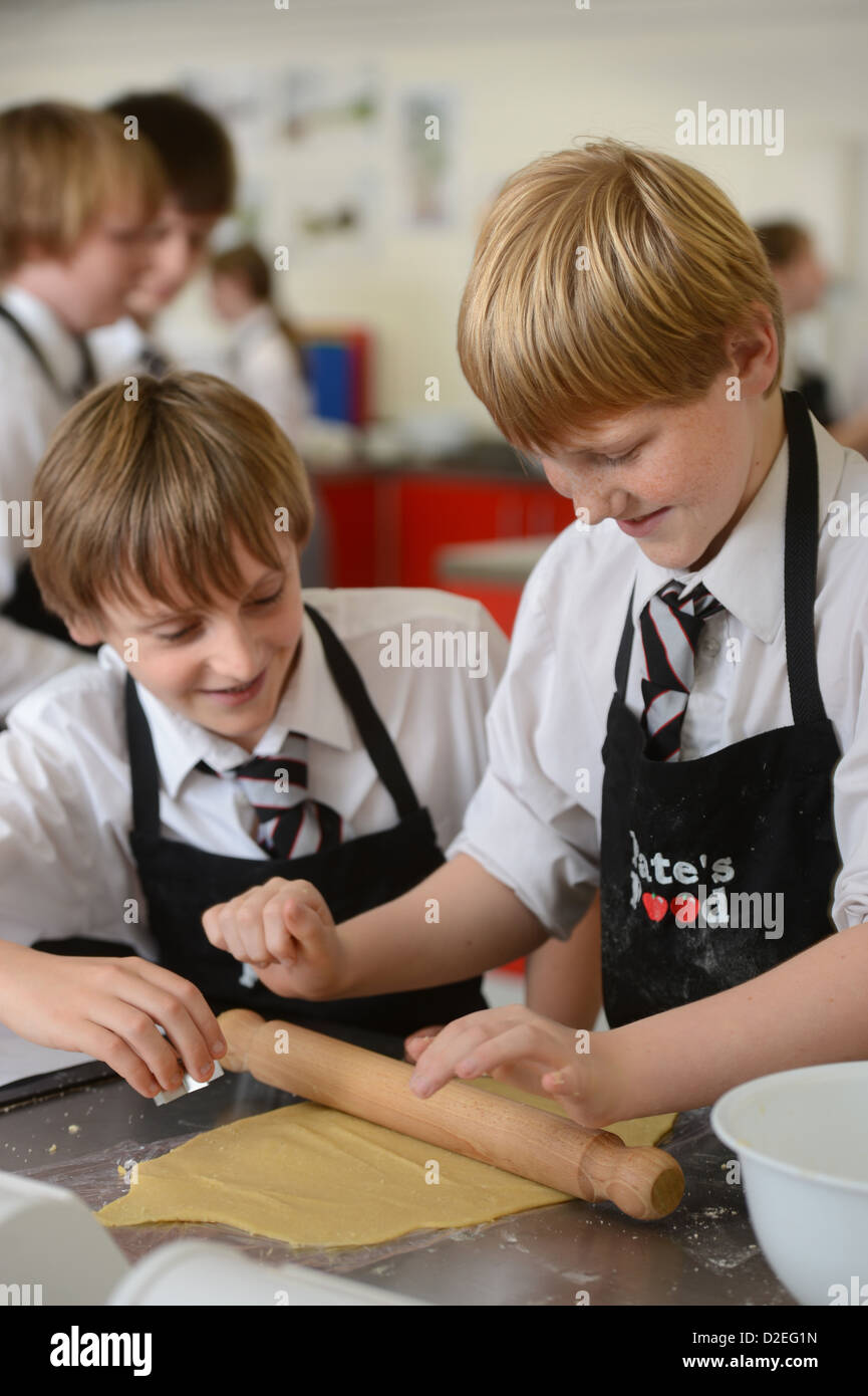 Boys during a food Science lesson at Pates Grammar School in Cheltenham, Gloucestershire Stock Photo