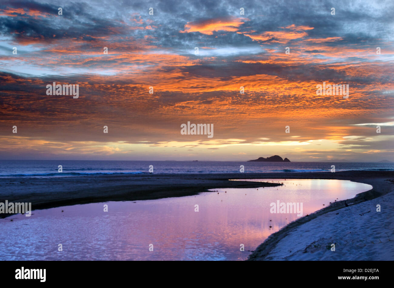 Kiwi Sunrise High Resolution Stock Photography and Images - Alamy