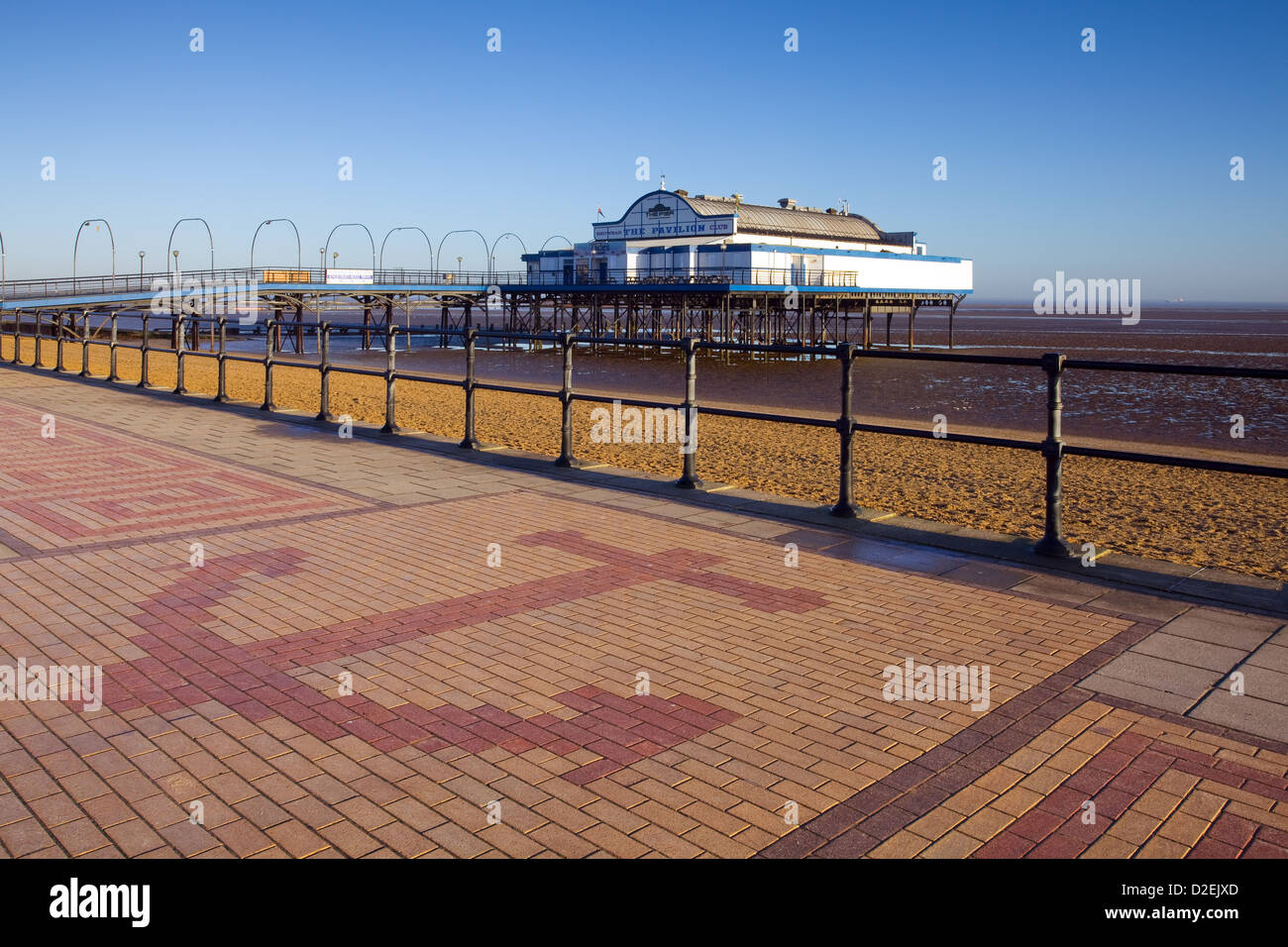 Cleethorpes Pier, North East Lincolnshire, England, UK. 9th January 2013. The pier and promenade Stock Photo