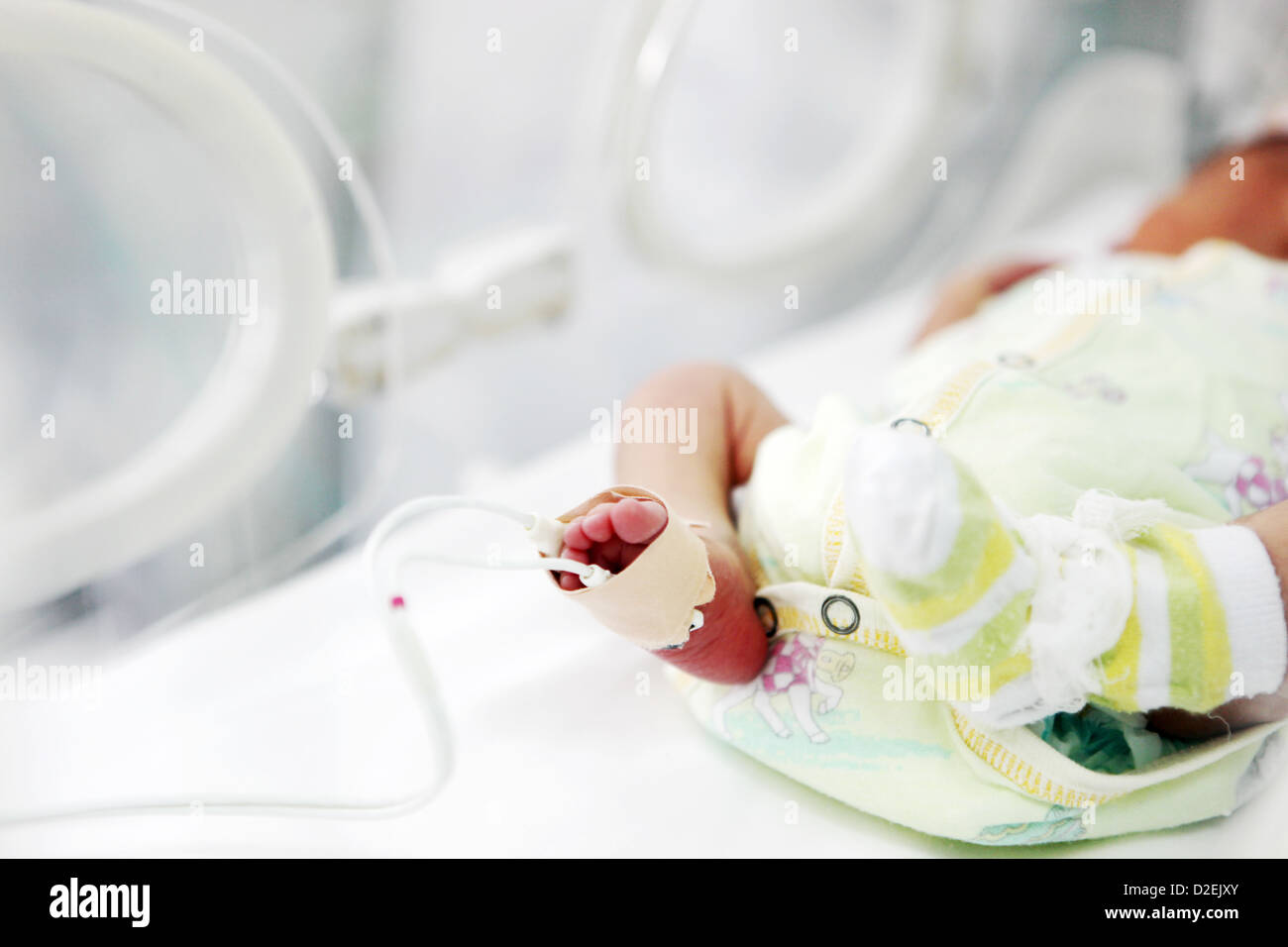 Newborn photos hospital hi-res stock photography and images - Alamy