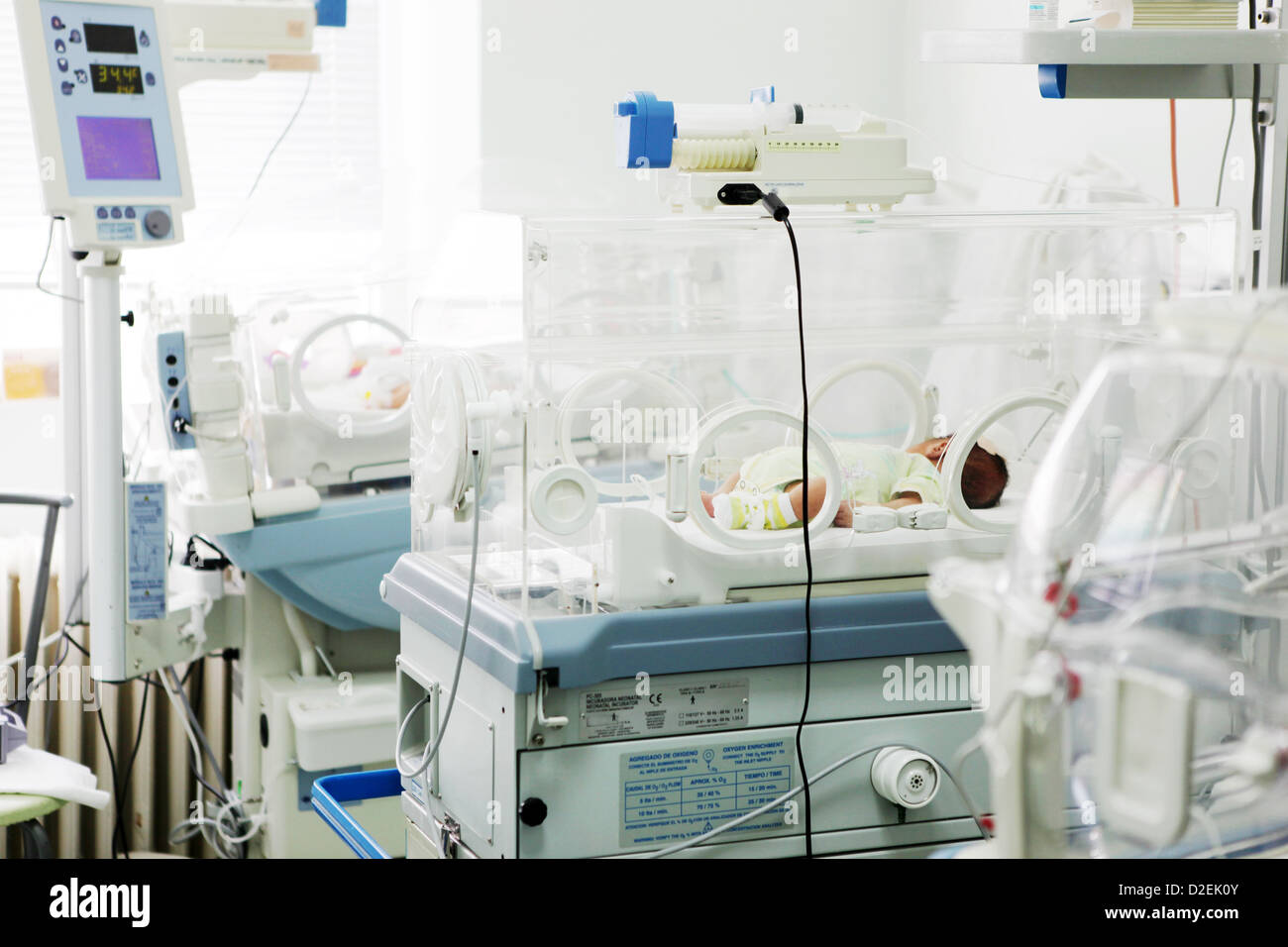 Newborn photos hospital hi-res stock photography and images - Alamy