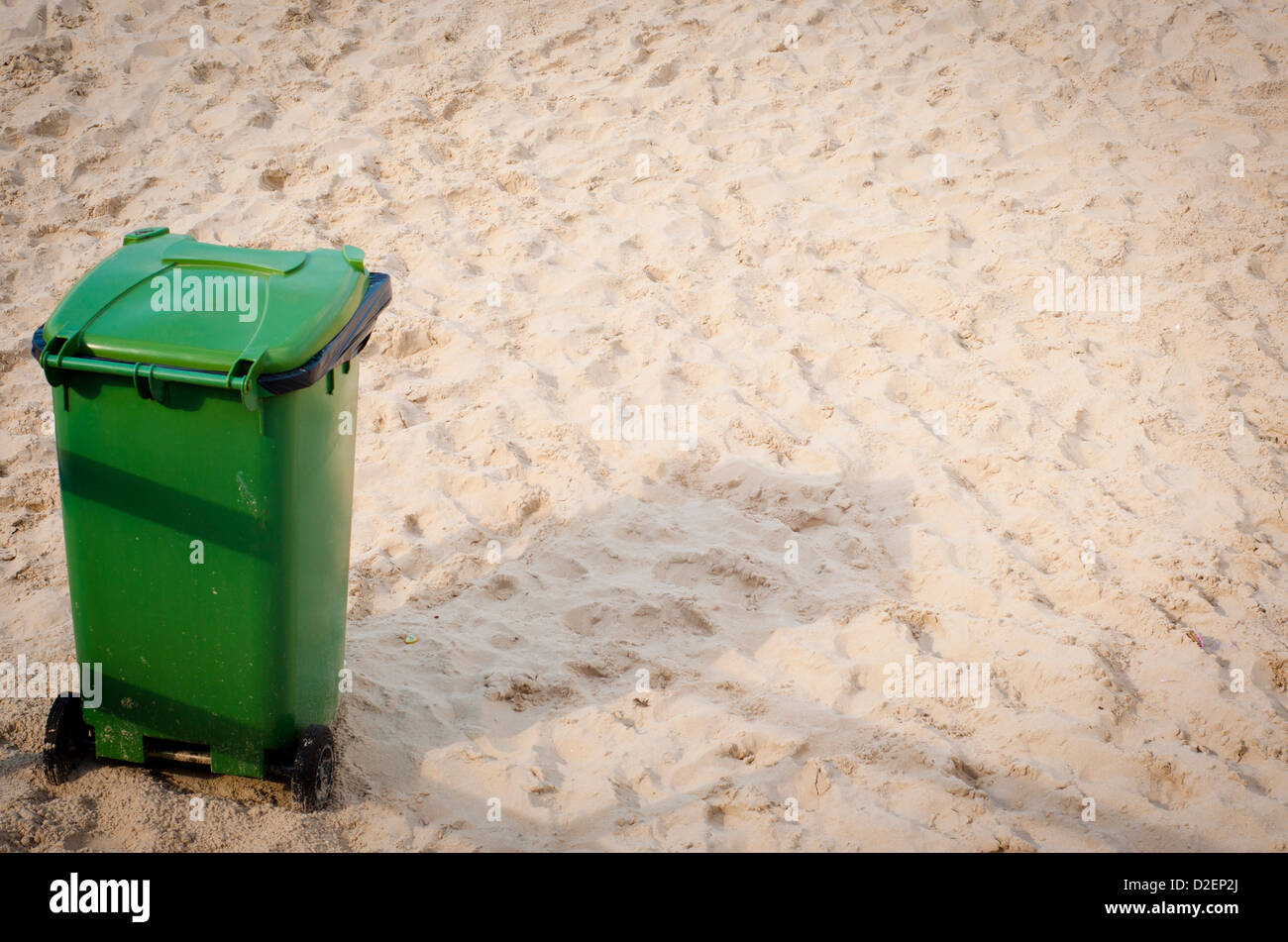 green waste bin on the beach Stock Photo Alamy