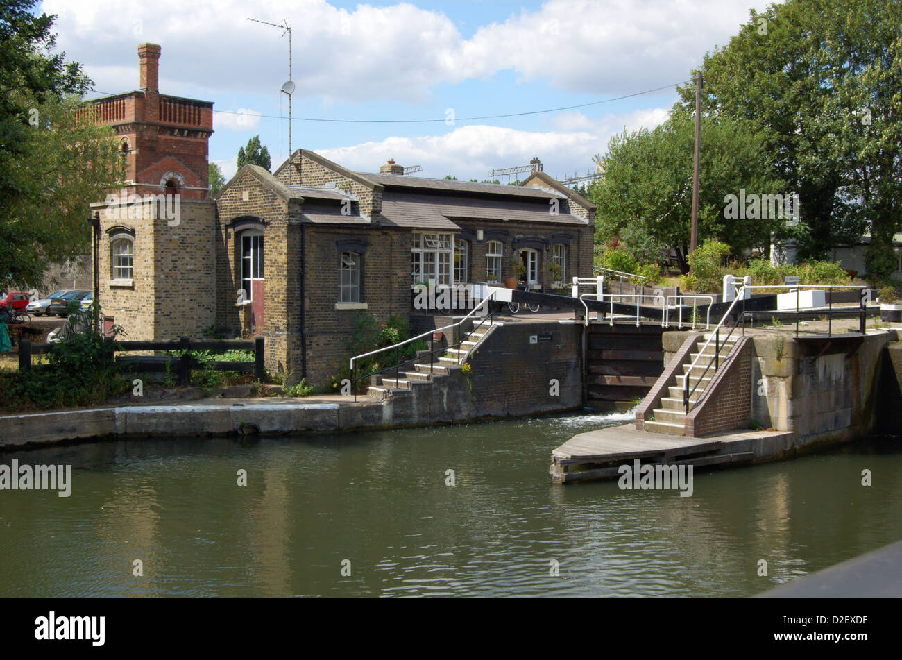 Locks on the Regents canal in London, England Stock Photo - Alamy