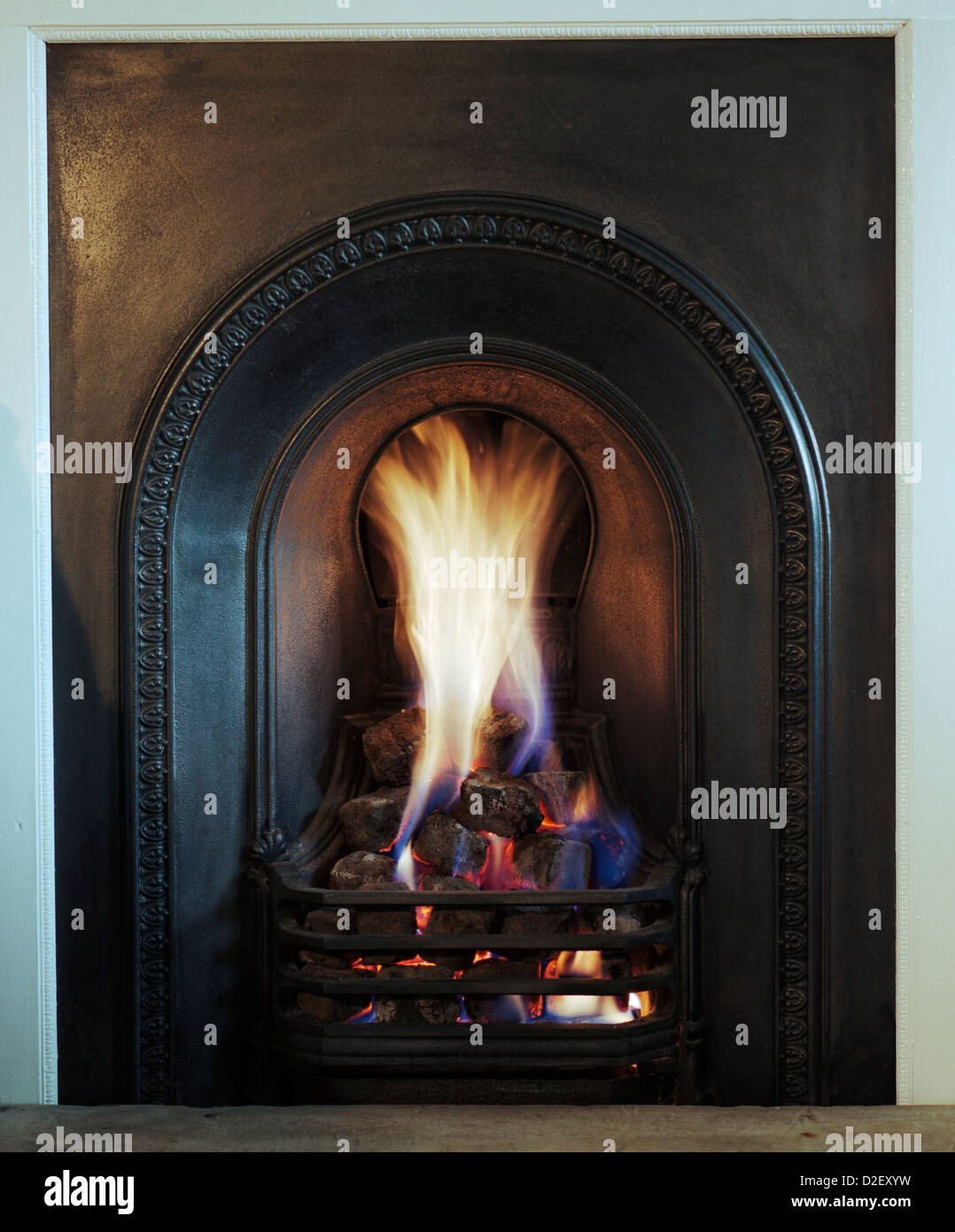 Coal Fire In Grate Stock Photo 53188909 Alamy