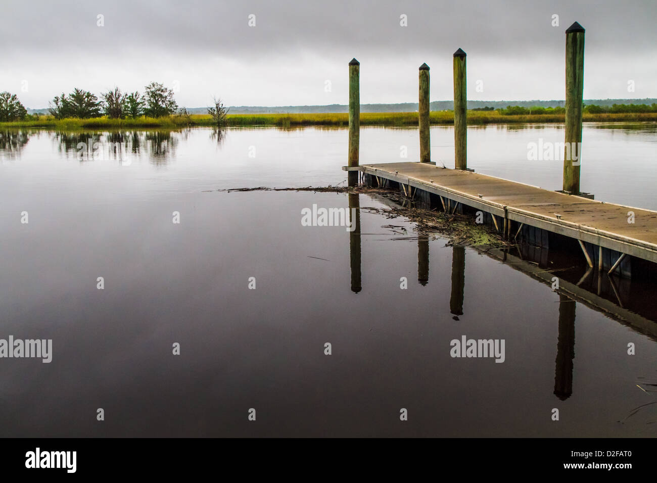 Old wooden empty pier hi-res stock photography and images - Alamy
