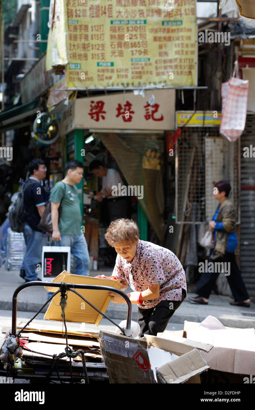 Old hong kong street hi-res stock photography and images - Alamy