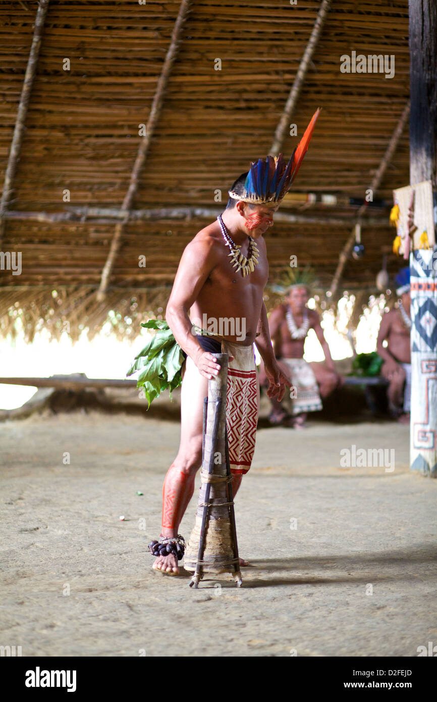 Amazon tribe dance hires stock photography and images Alamy