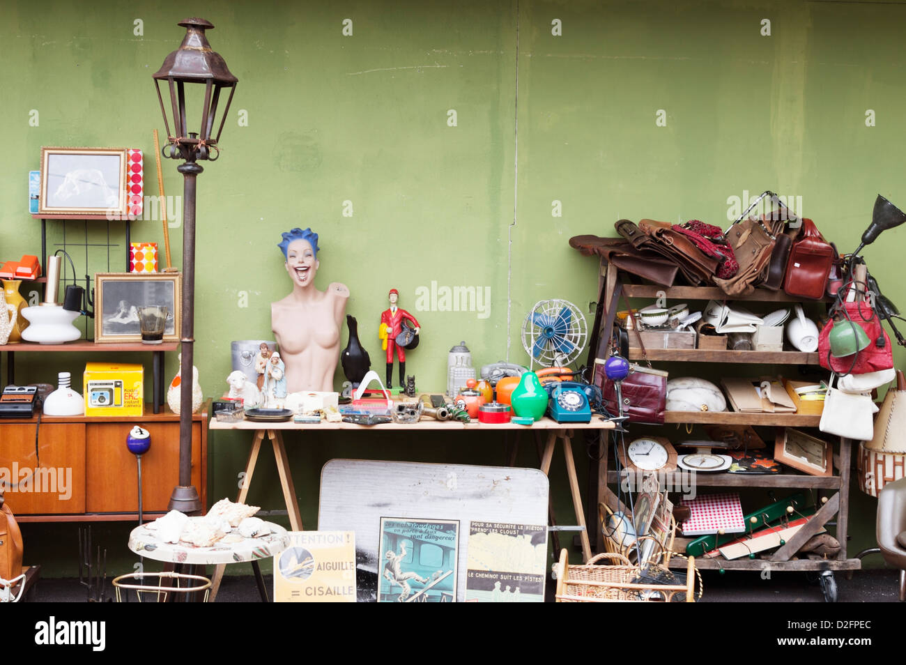 Marché aux Puces (flea market) at StOuen near to Clignancourt in the
