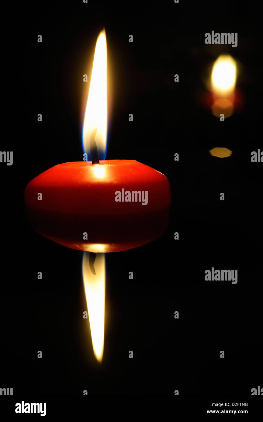 Floating Candle Stock Photos & Floating Candle Stock Images Alamy