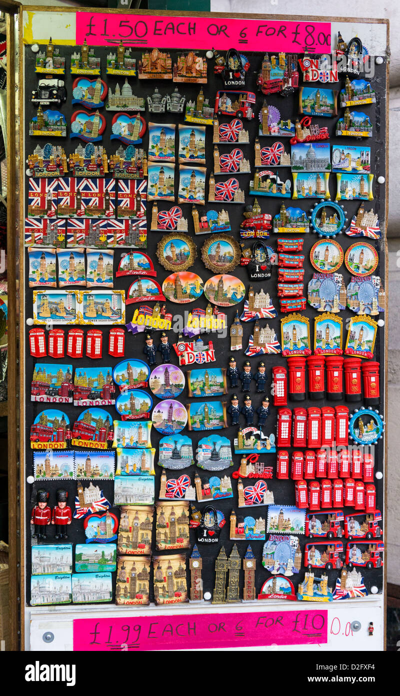 Tremble perforere overrasket Fridge Magnets of London on sale at a tourist stall, London, UK Stock Photo  - Alamy
