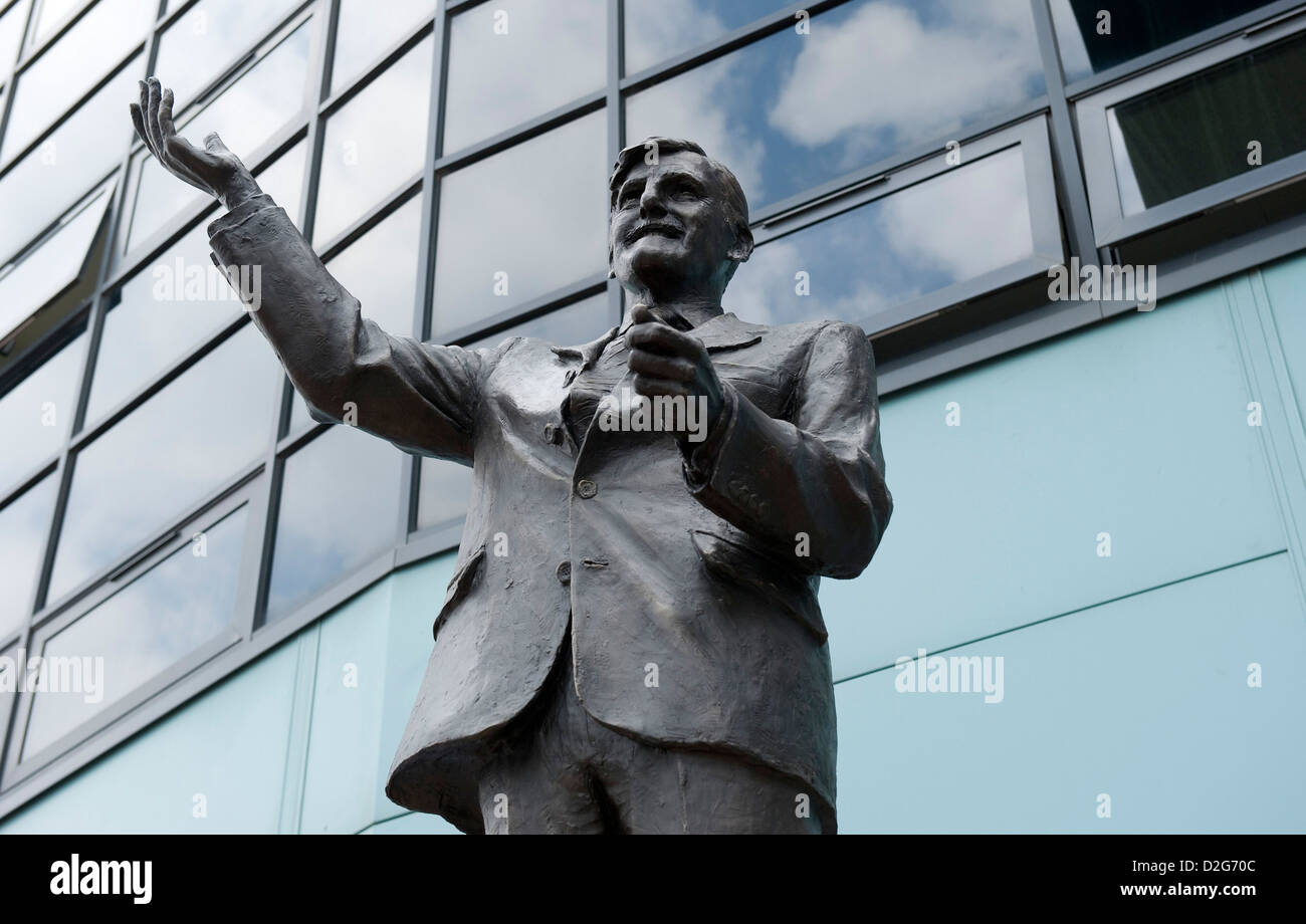 Statue of football legend Jimmy Hill, former Coventry City FC manager outside the Ricoh Arena in Coventry, England, UK Stock Photo