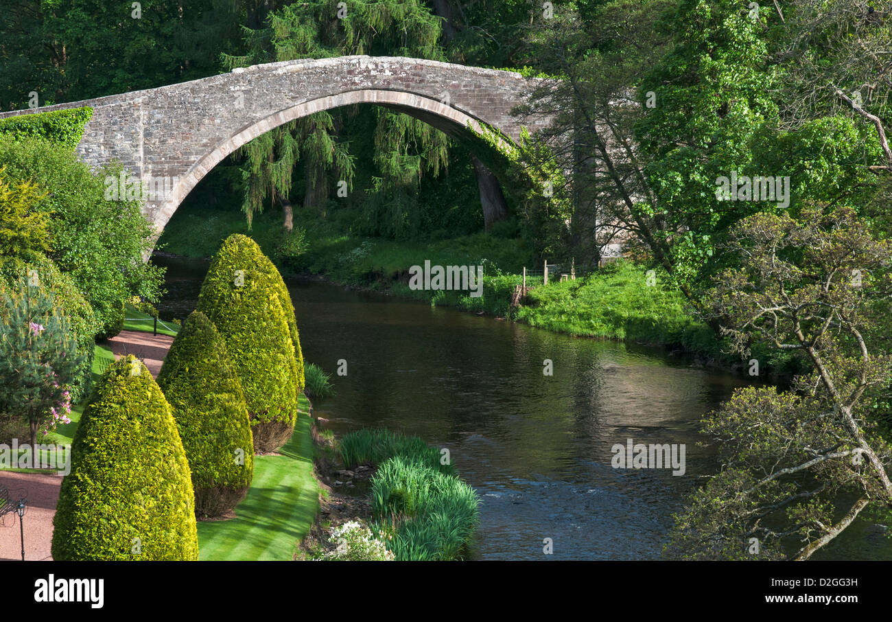 Scotland, South Ayrshire, Alloway, Brig o'Doon, 13C bridge immortalized by Scottish National Poet Robert Burns (1759-96) Stock Photo