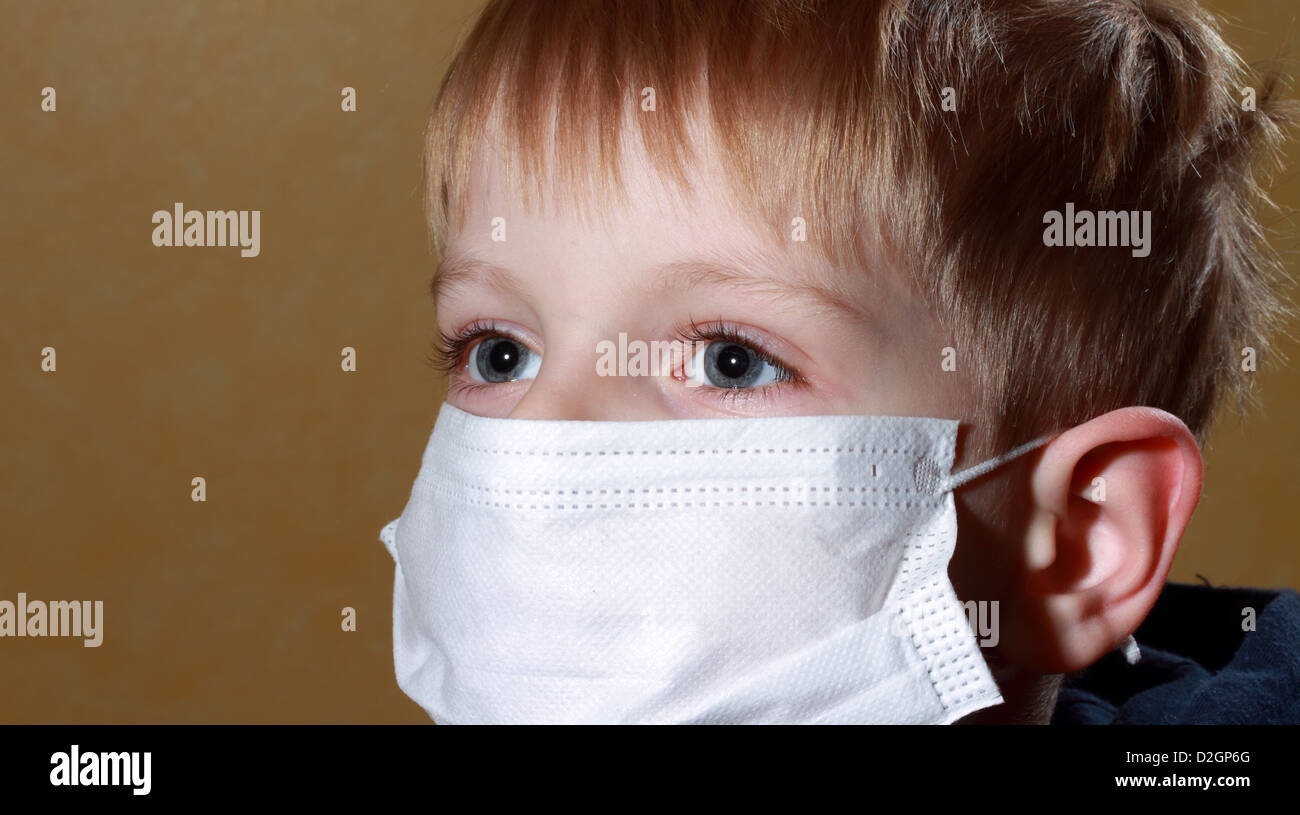 little boy in medicine healthcare mask Stock Photo - Alamy