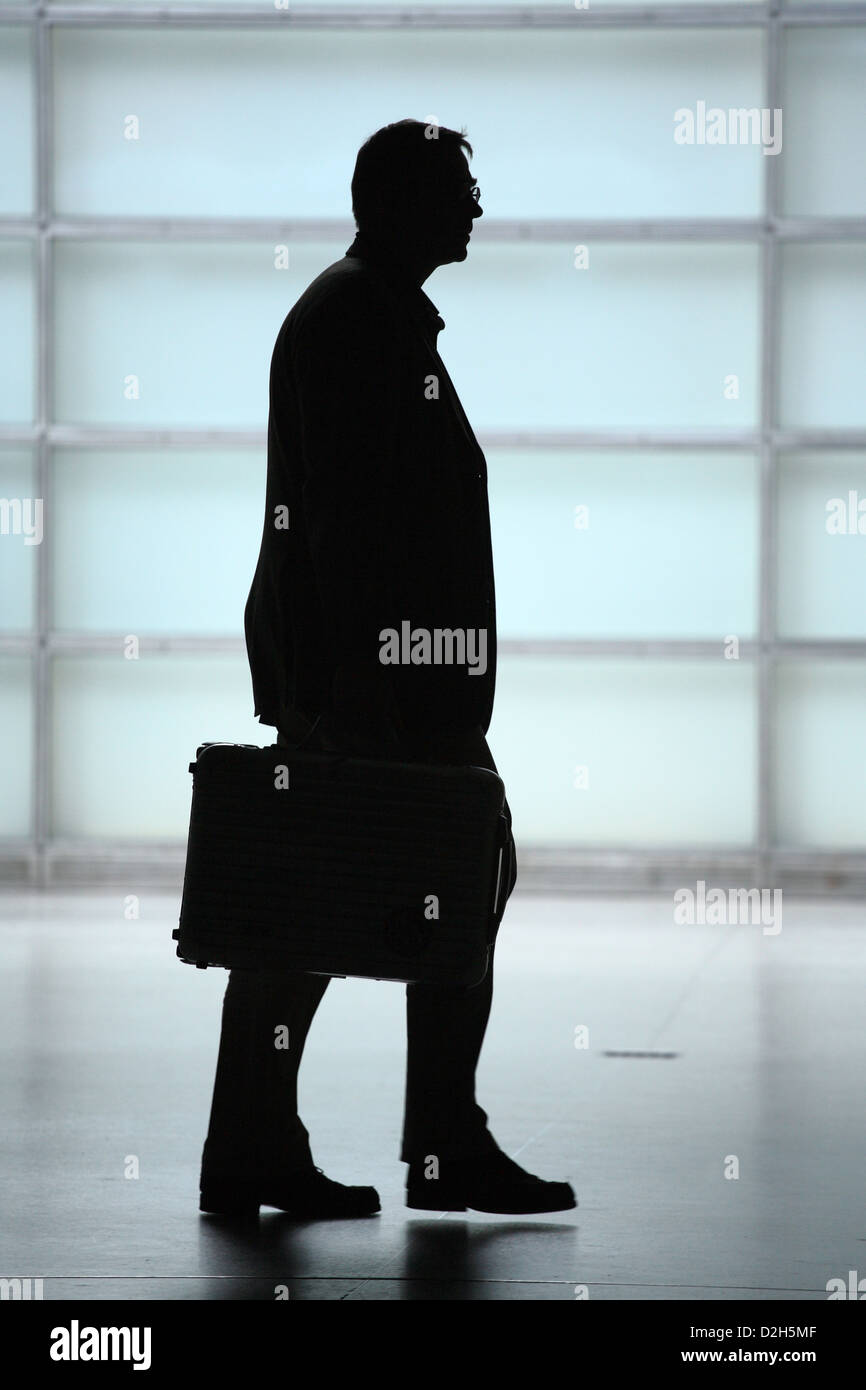 Man briefcase silhouette hires stock photography and images Alamy