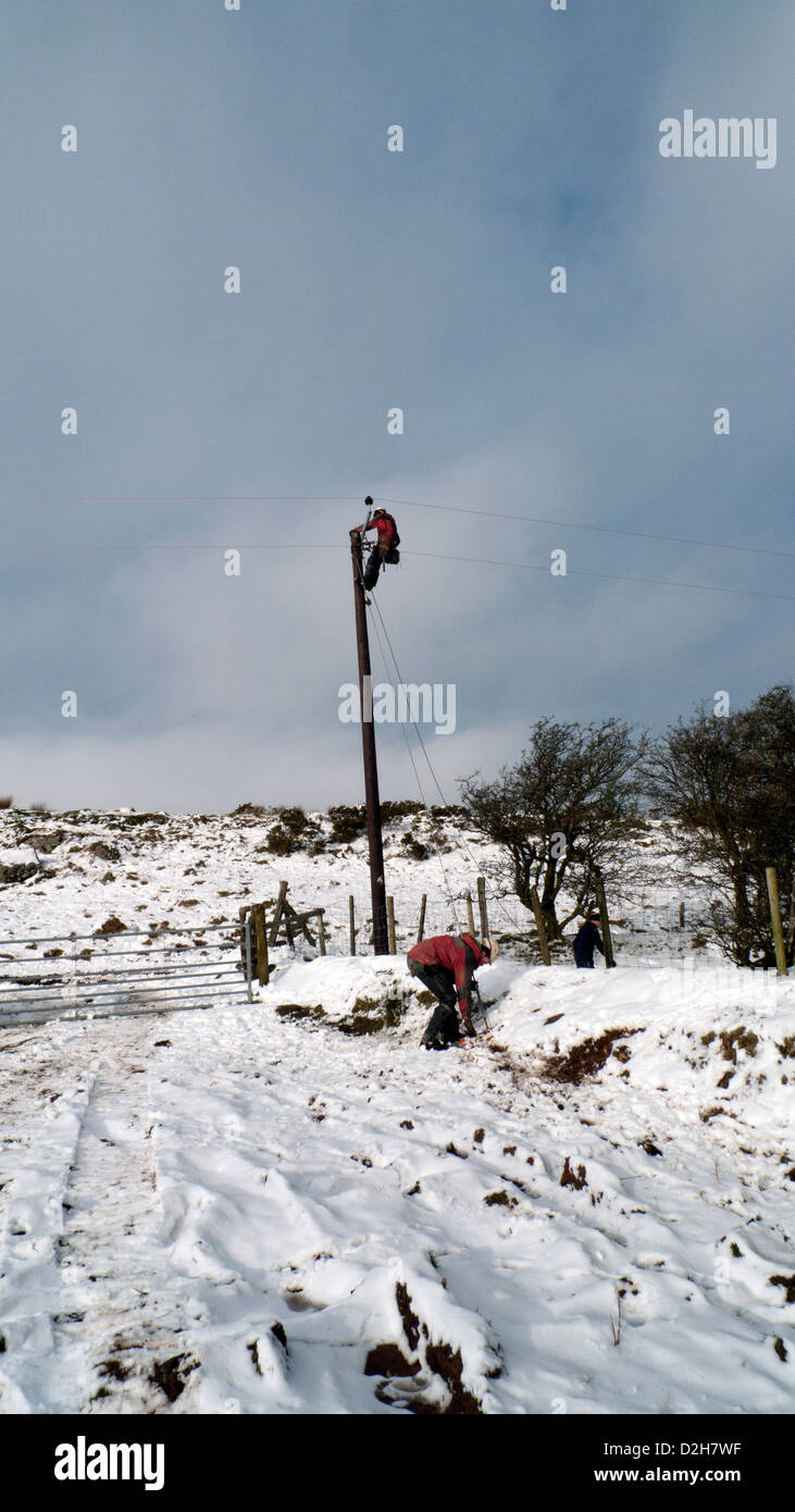 Western Power Distribution power worker connecting electricity cables