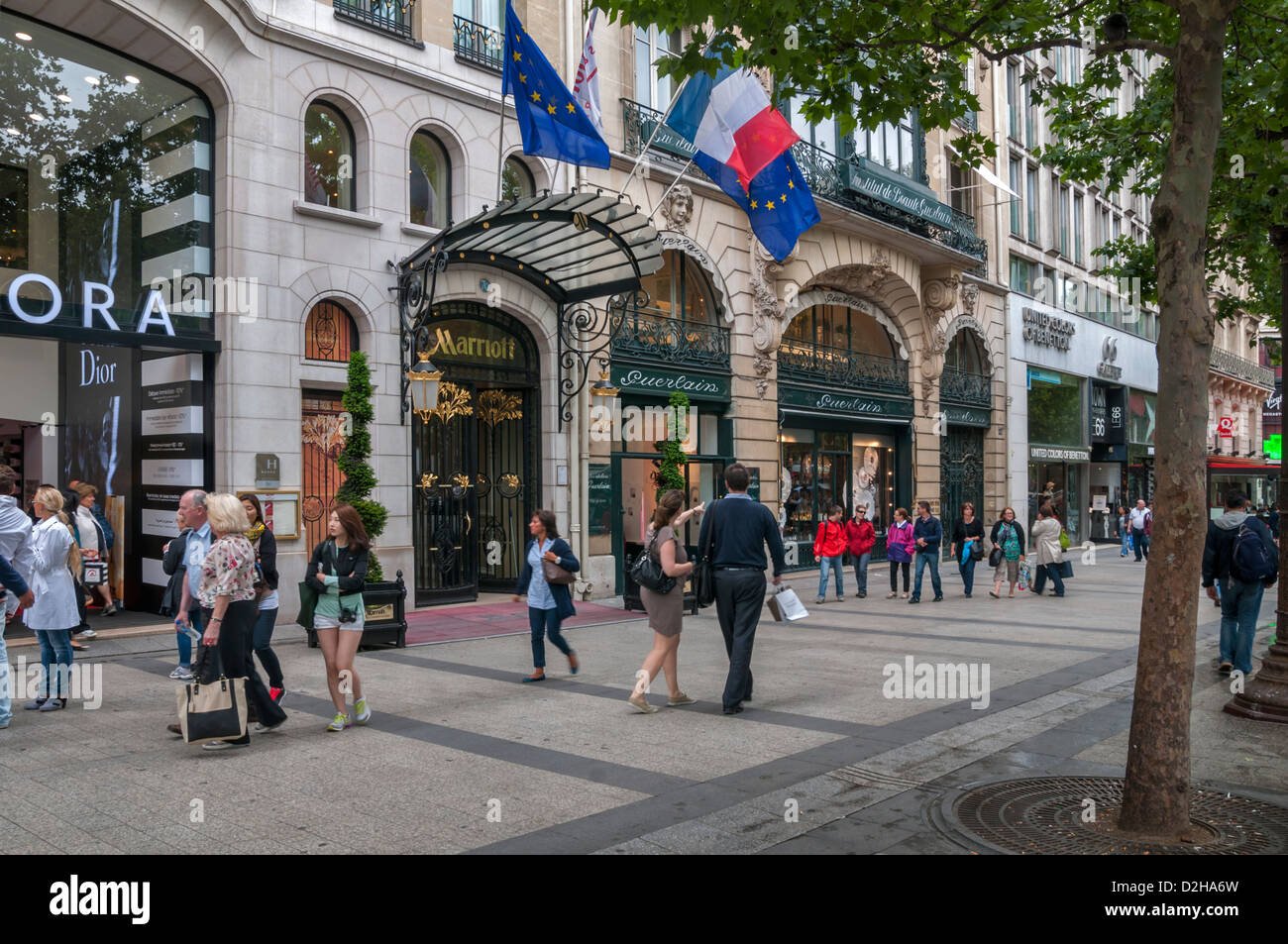 Outdoor cafes and shops along Avenue des Champs-Elysees in Paris,France  Stock Photo - Alamy