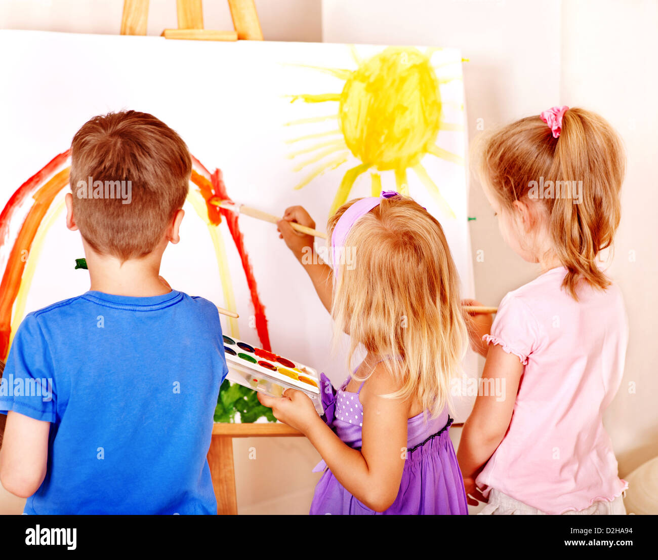 Children drawing painting group hi-res stock photography and images - Alamy