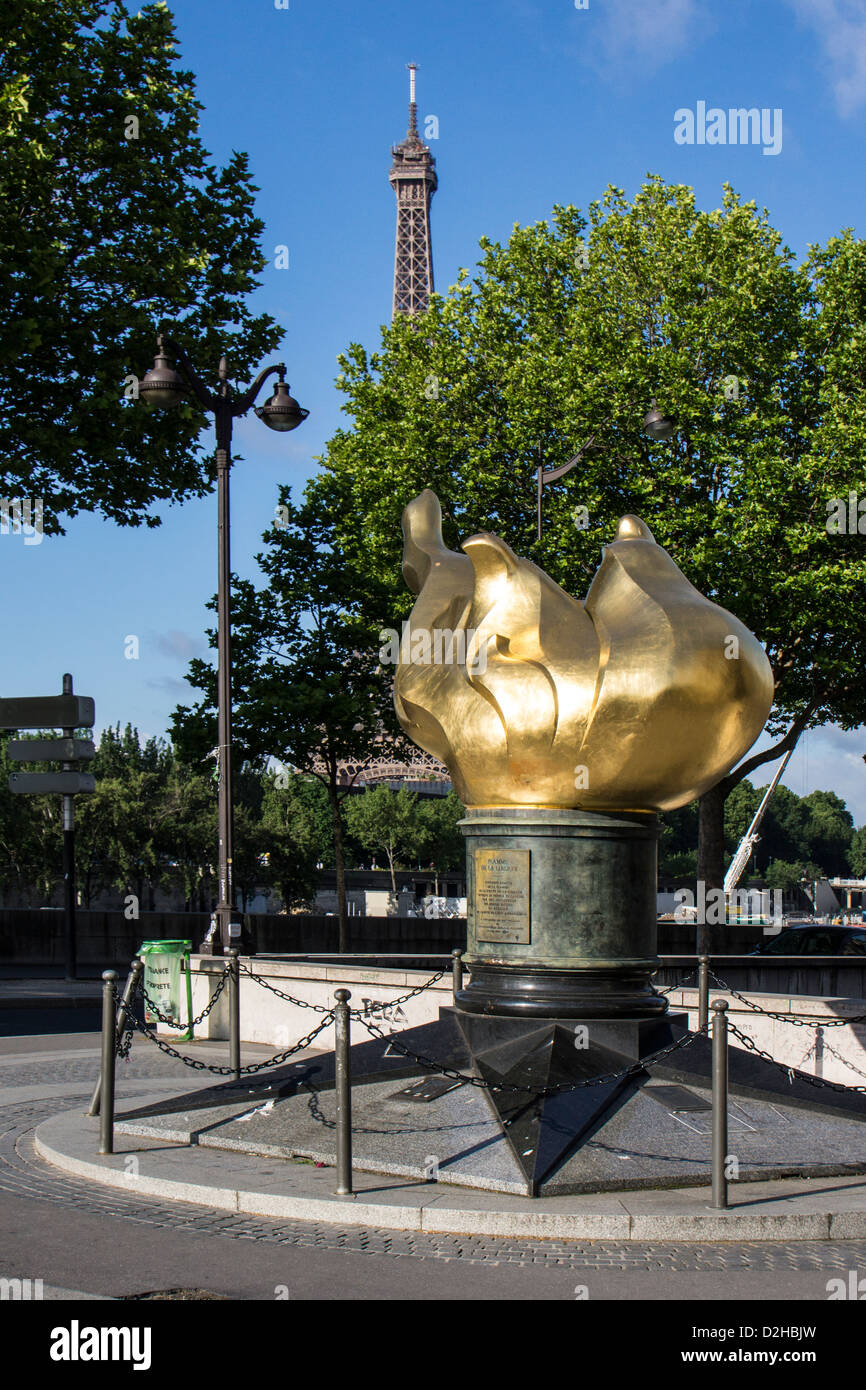 Flame liberty replica torch statue hires stock photography and images