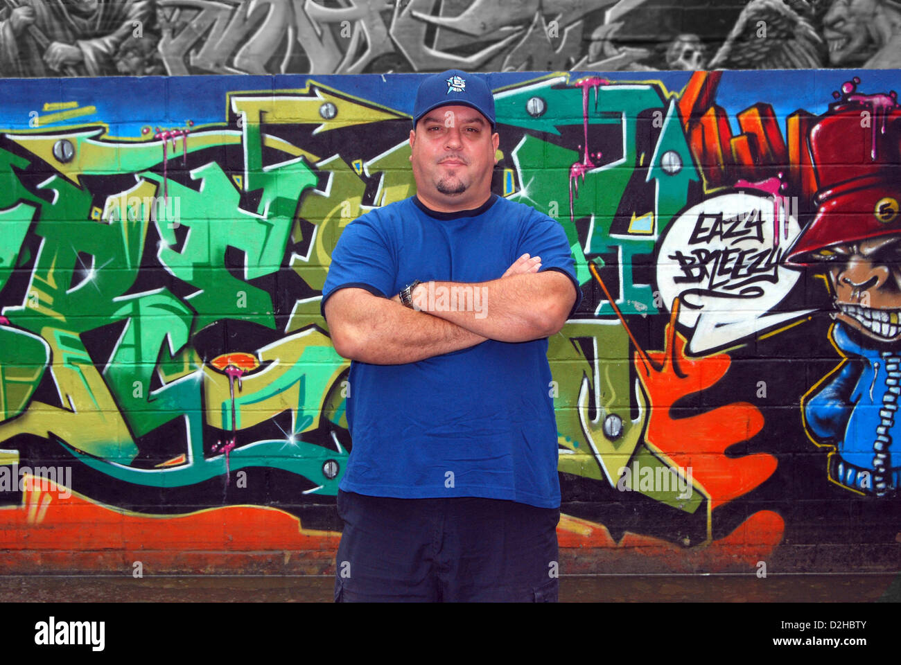 Portrait Of Graffiti Artist In Front Of His Work 5 Pointz Long Island City Queens New York Stock Photo Alamy