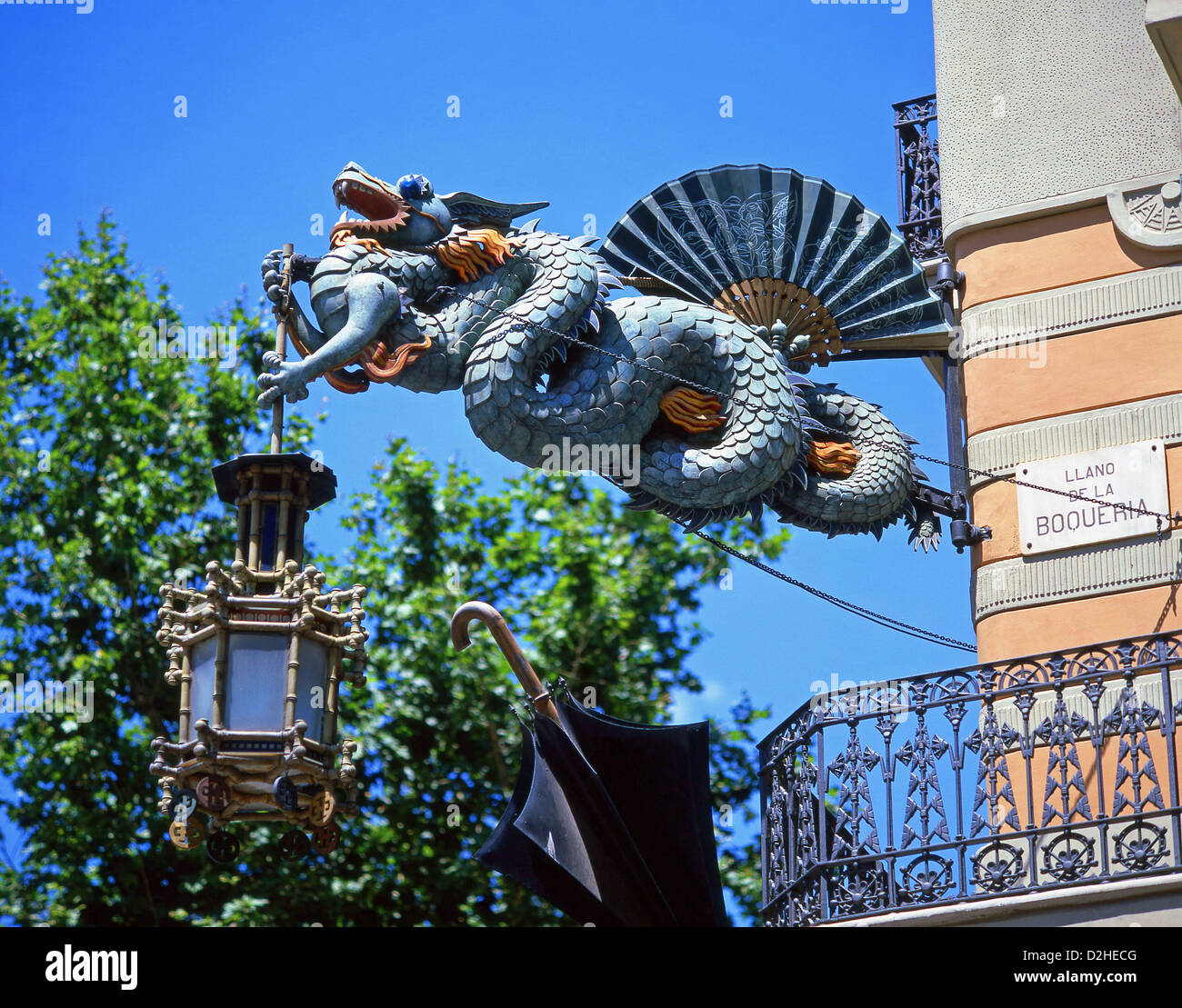 Chinese restaurant dragon lamp, Llano de La Boqueria, Barcelona, Province of Barcelona, Catalonia, Spain Stock Photo