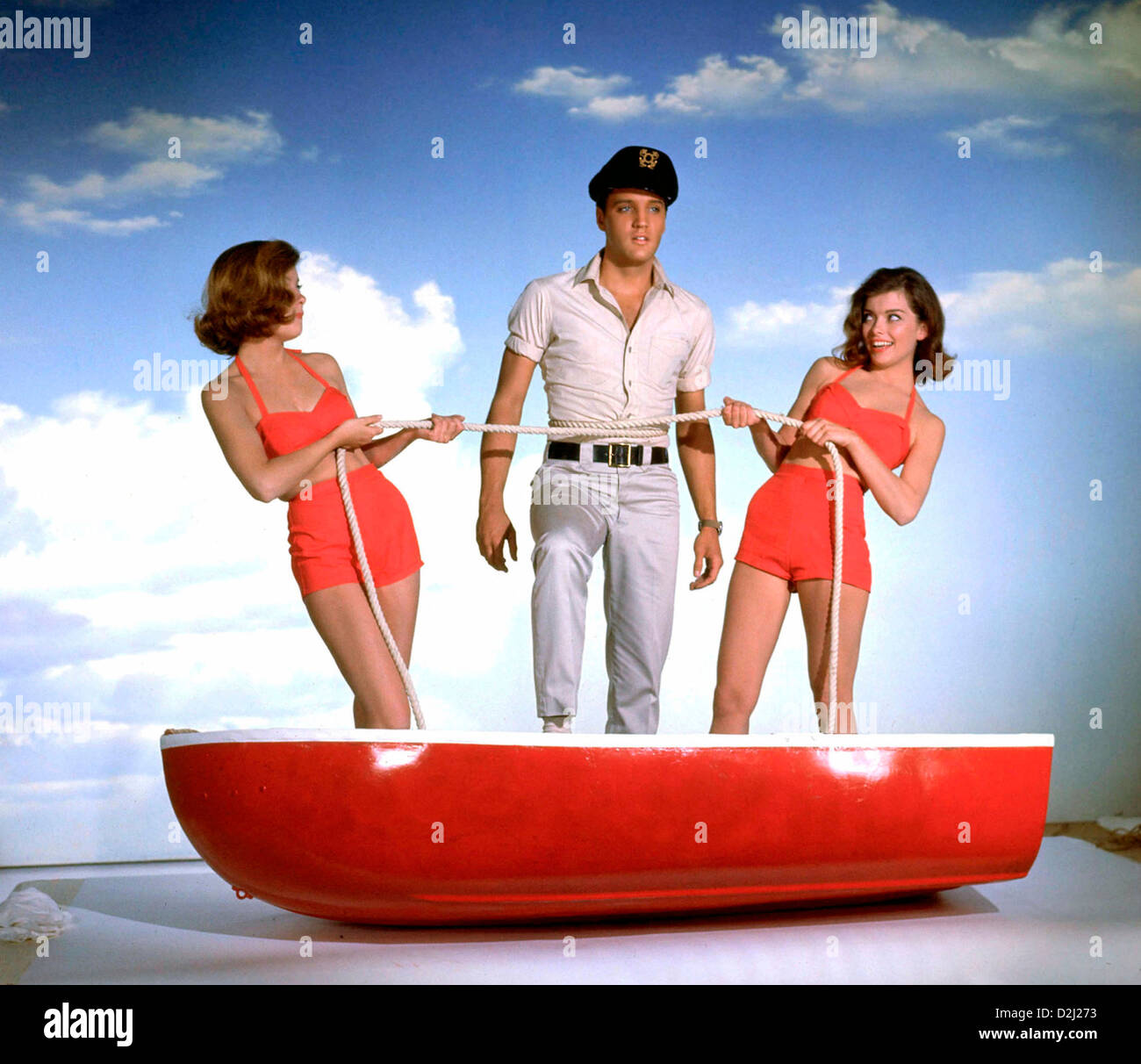 1962 ELVIS PRESLEY in the Movies Photo /"GIRLS GIRLS GIRLS/" STUDIO POSE 003