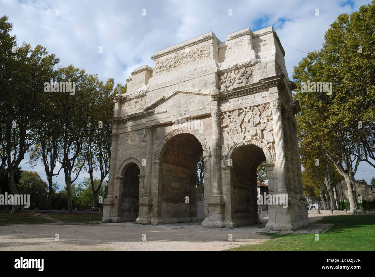 The Triumphal Arch of Orange at Orange, Vaucluse, Provence, France ...