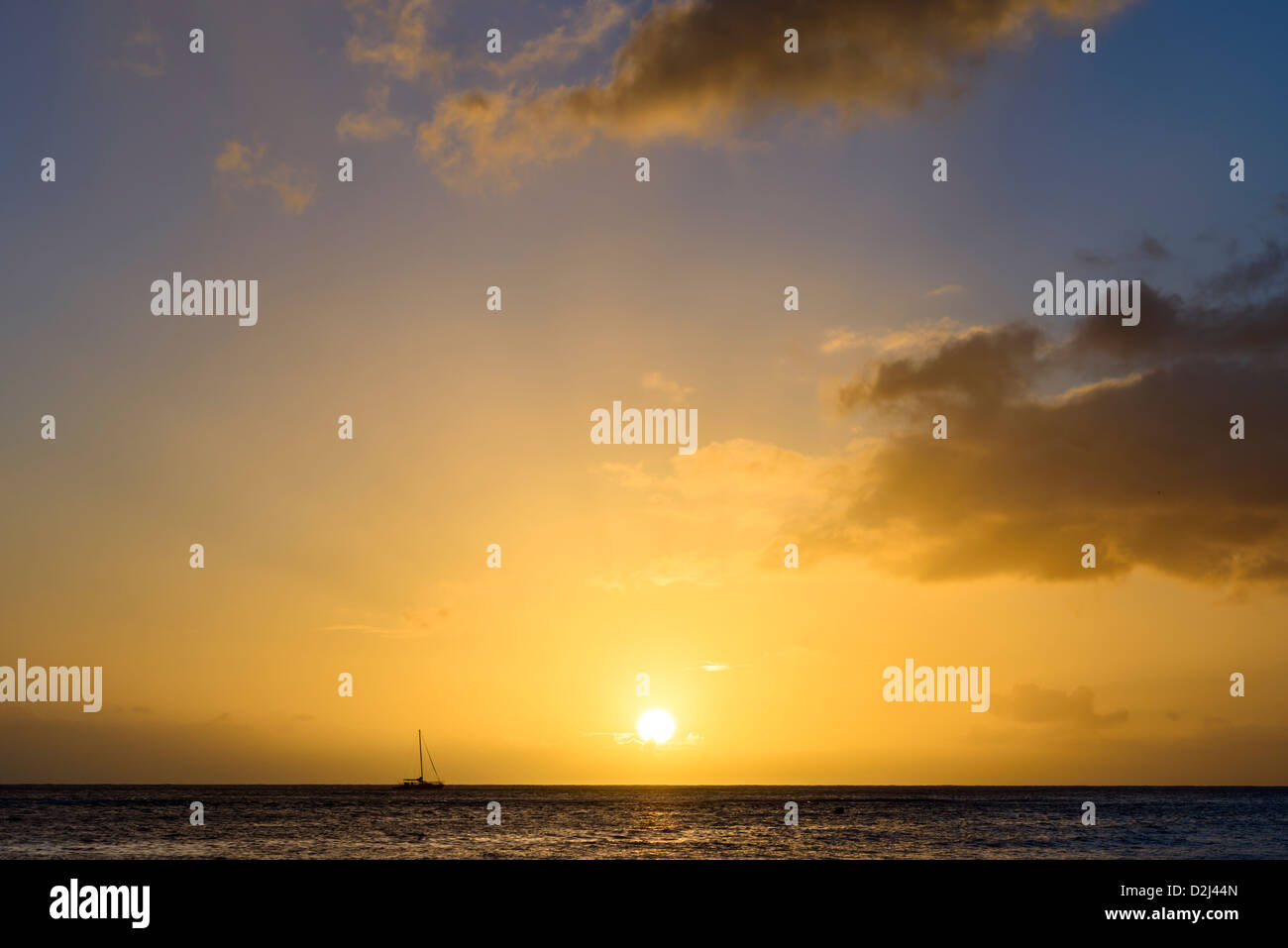 Waikiki beach sunset hi-res stock photography and images - Alamy