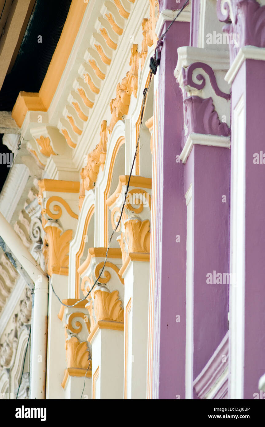 gaily painted shophouses, geylang, singapore Stock Photo Alamy