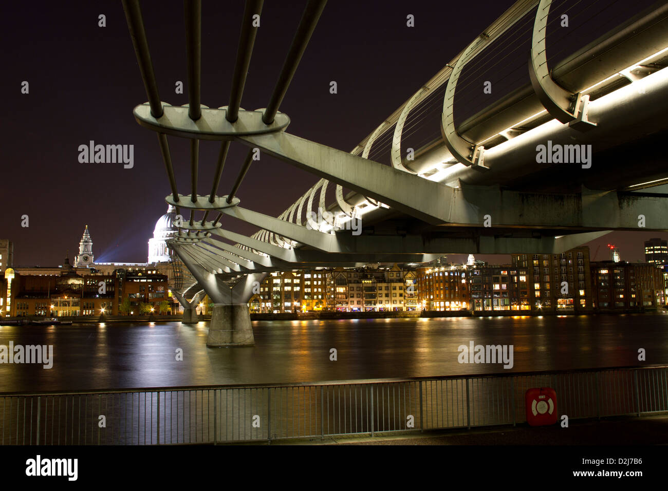 Millennium Bridge & St Paul's Cathedral Stock Photo