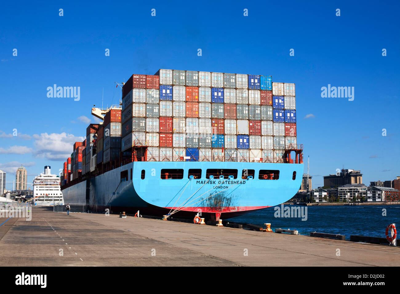 Fully laden container ship hires stock photography and images Alamy