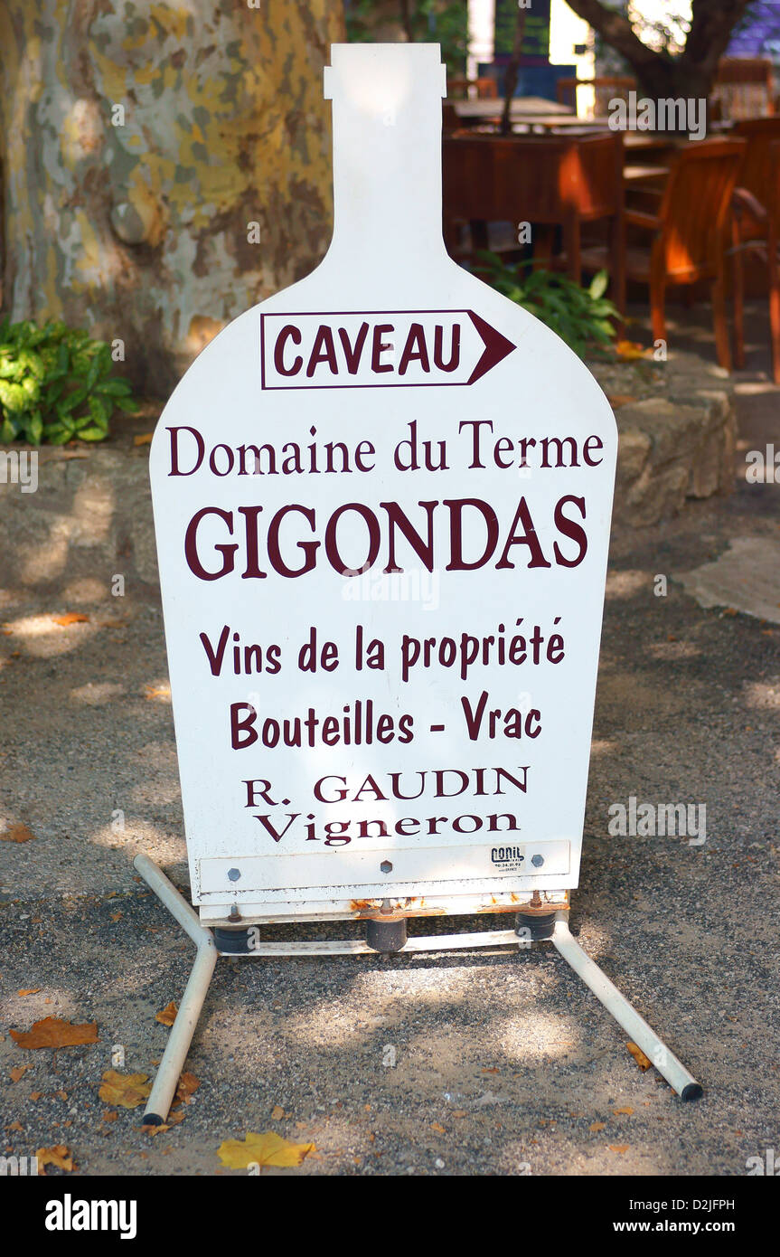 Gigondas Domaine du Terme winemaker s signboard Vaucluse Provence Stock Photo