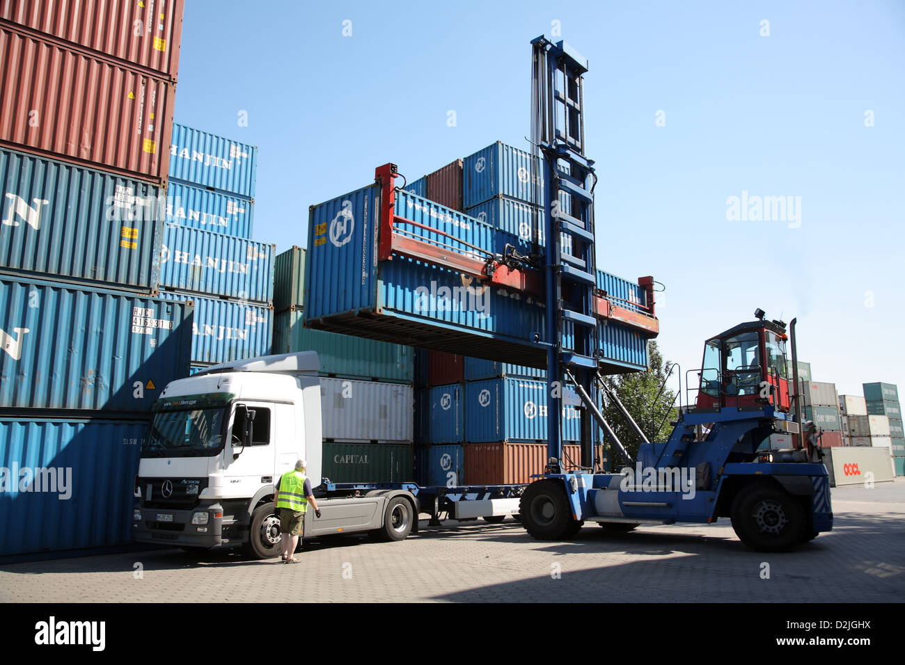 Hamburg, Germany, a truck frame will load empty container on a truck Stock Photo
