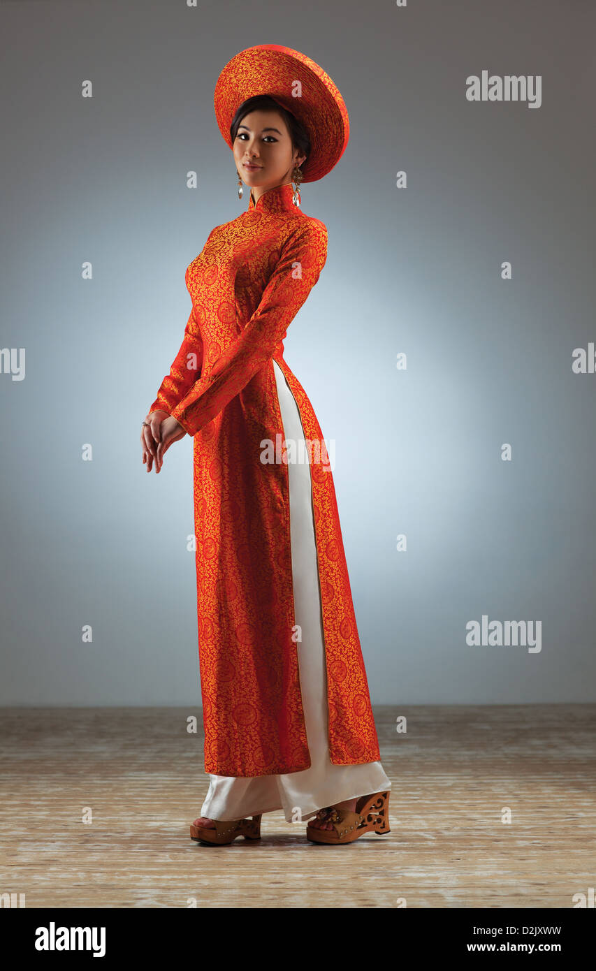 Young vietnamese woman in traditional clothing Stock Photo Alamy