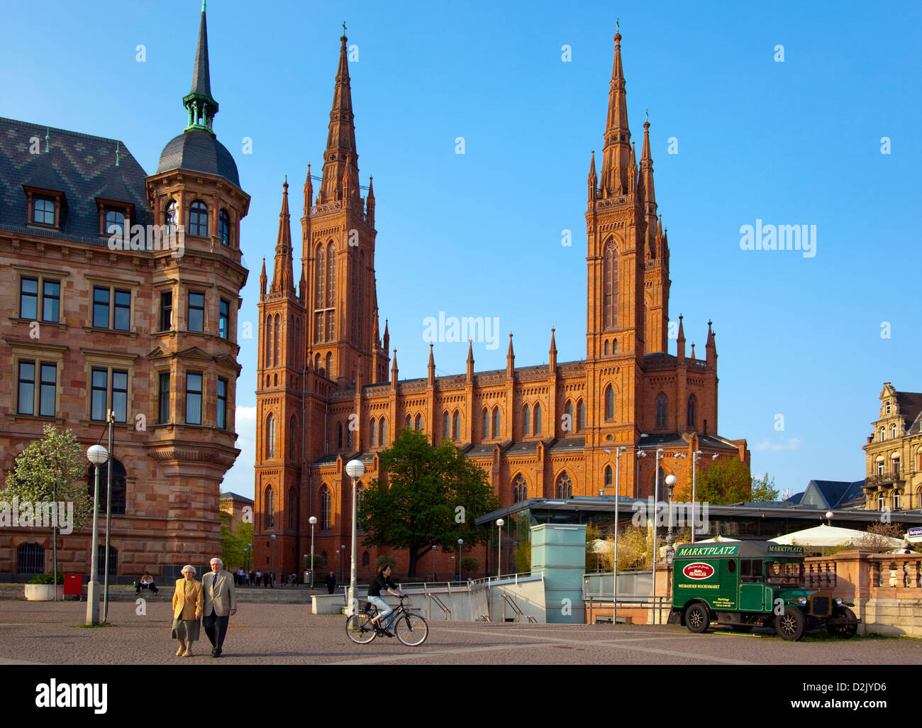 Wiesbaden Germany New Town Hall And Market Church At Schlossplatz Wiesbaden Germany New Town Hall And Market Church At Schlossplatz