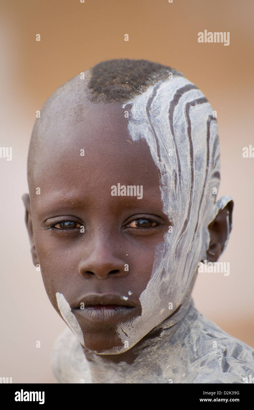 Face painting africa hires stock photography and images Alamy