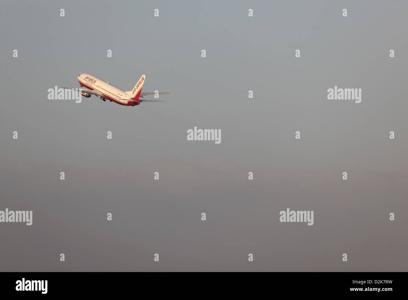Horizon air aircraft hi-res stock photography and images - Alamy