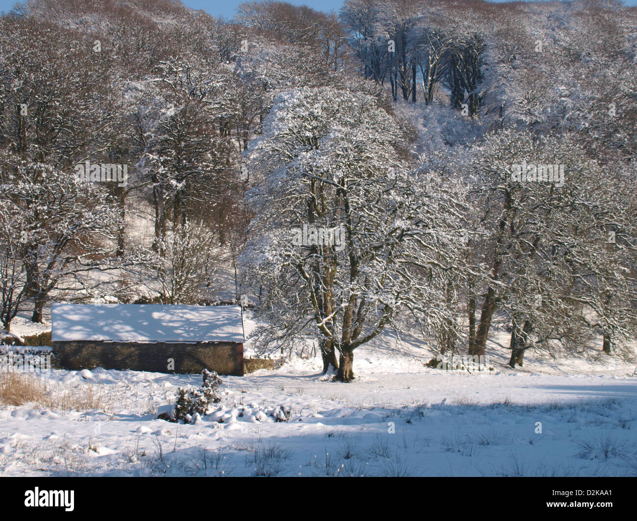 Old stone barn hi-res stock photography and images - Alamy