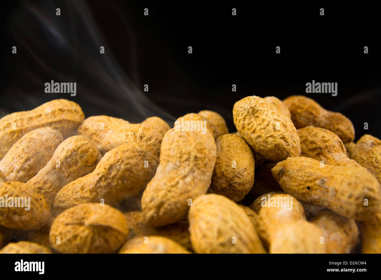 Peanuts in Shell Stock Photo Alamy