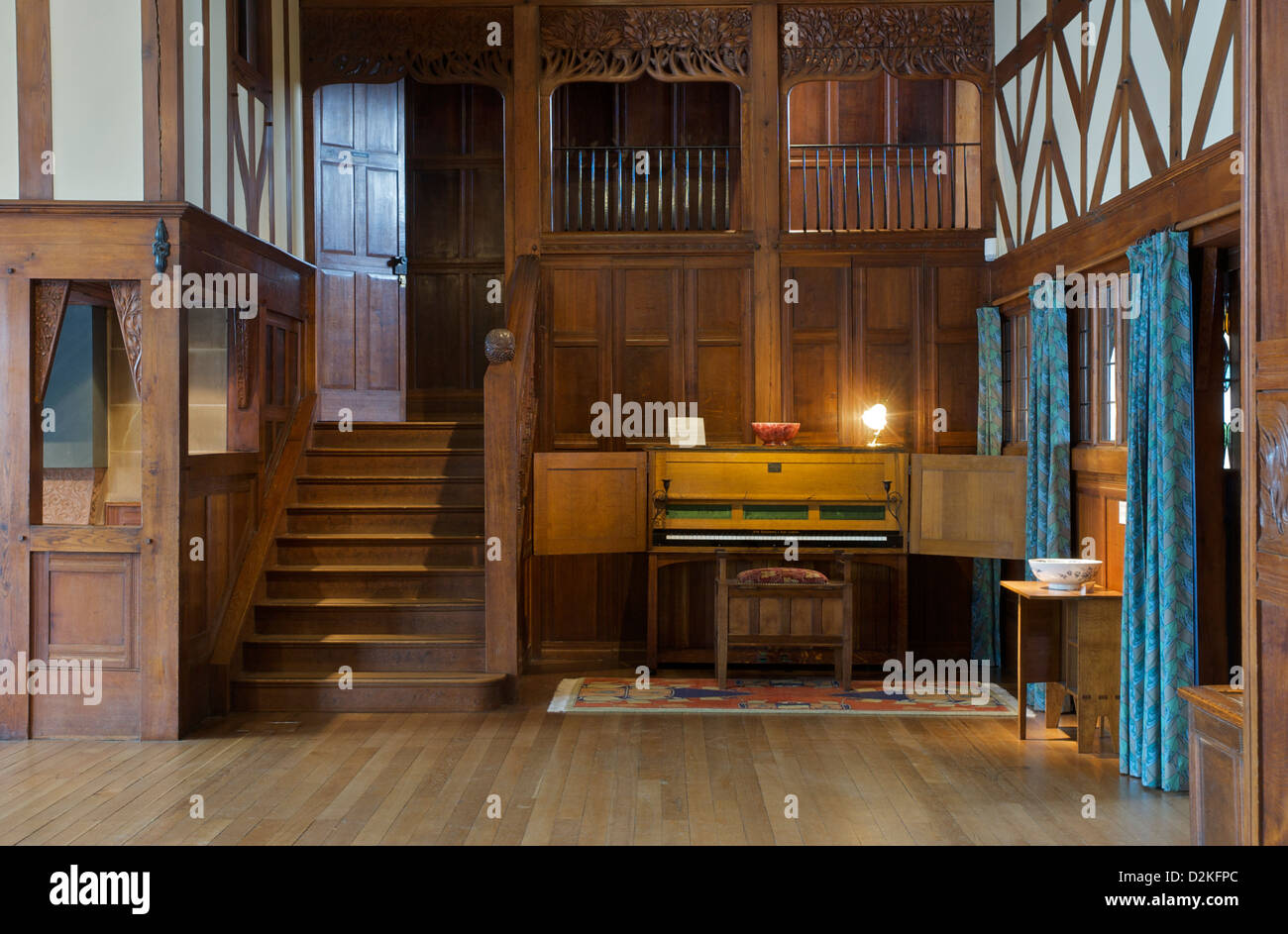 Main hall - & staircase - in Blackwell, 'arts and crafts' house ...