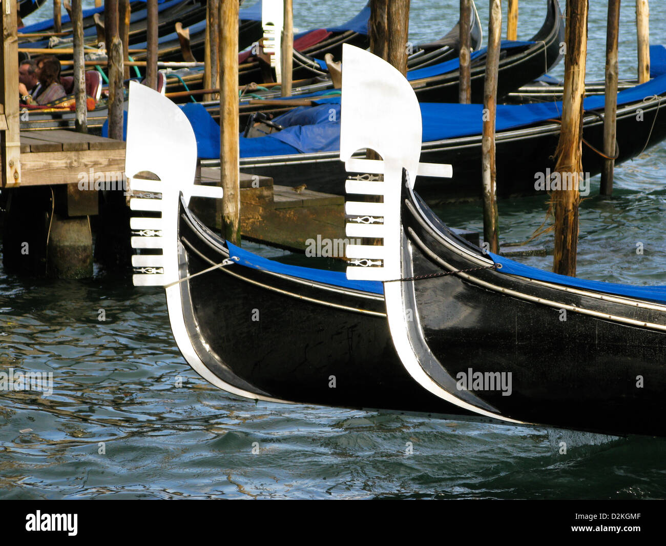 Gondolas with blue covers hi-res stock photography and images - Alamy