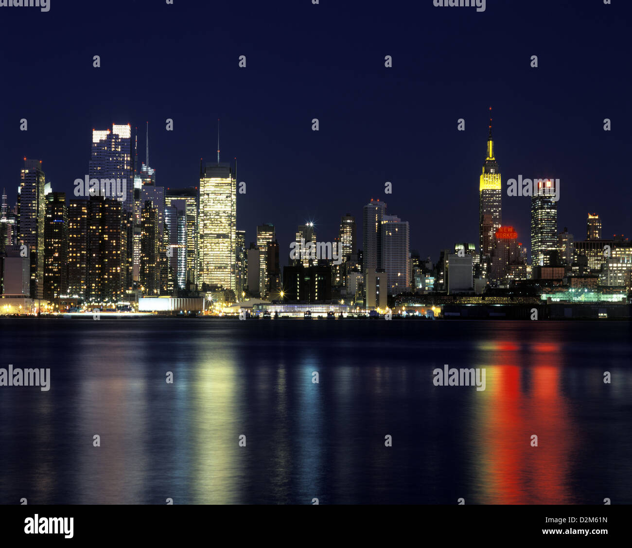 MIDTOWN SKYLINE HUDSON RIVER MANHATTAN NEW YORK CITY USA Stock Photo ...