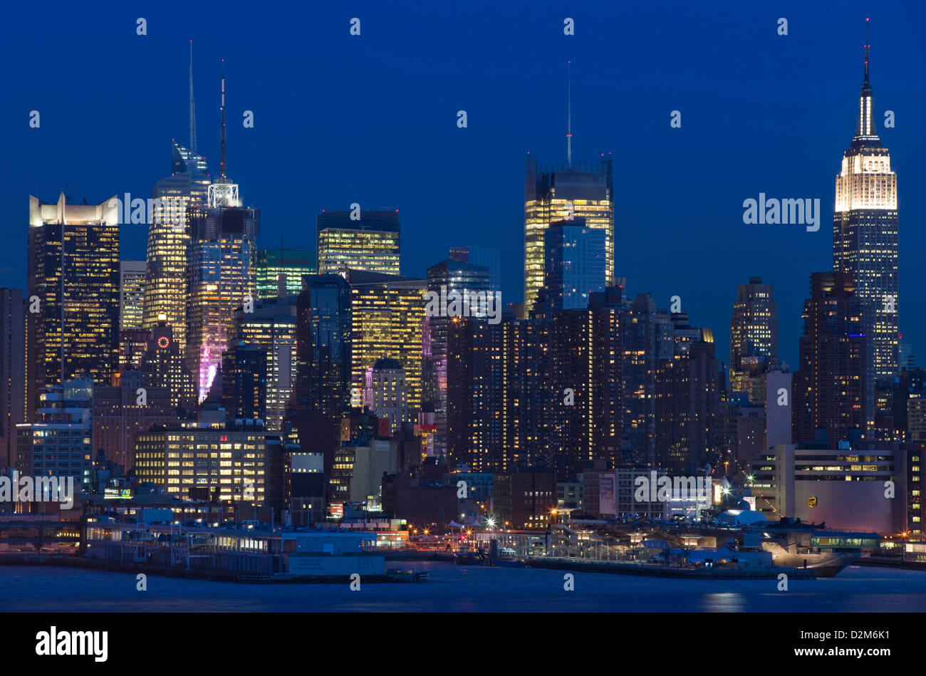 MIDTOWN SKYLINE HUDSON RIVER MANHATTAN NEW YORK CITY USA Stock Photo ...