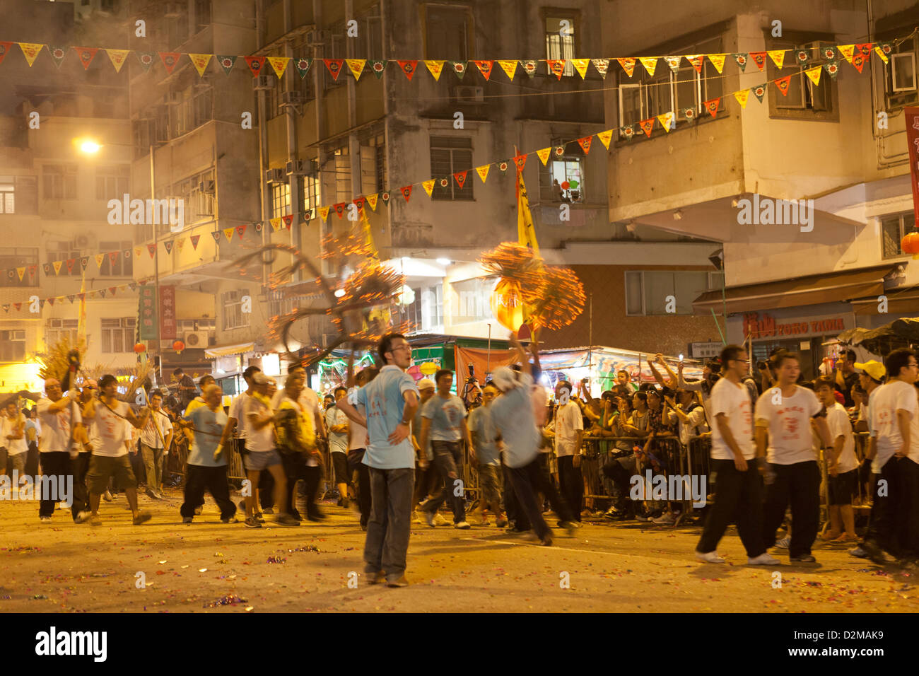 Fire dragon dance hi-res stock photography and images - Alamy