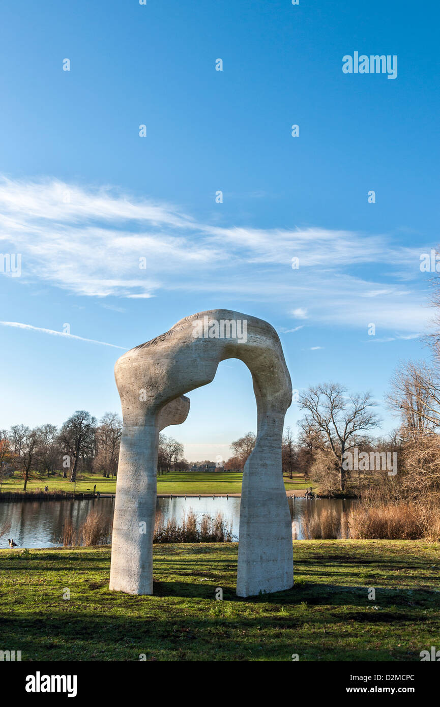 Kensington gardens the arch hires stock photography and images Alamy