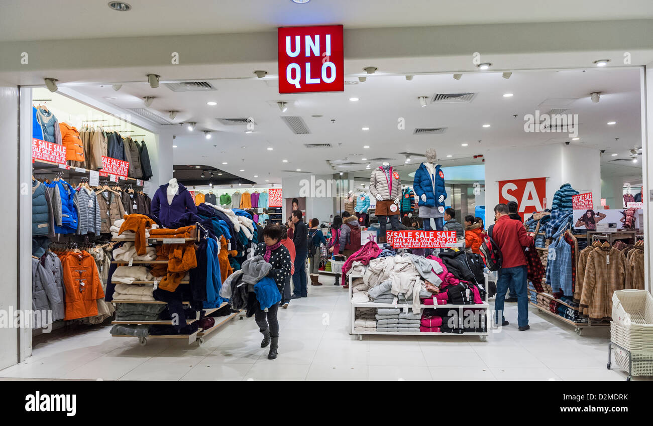 Uniqlo store retail stores hi-res stock photography and images - Alamy