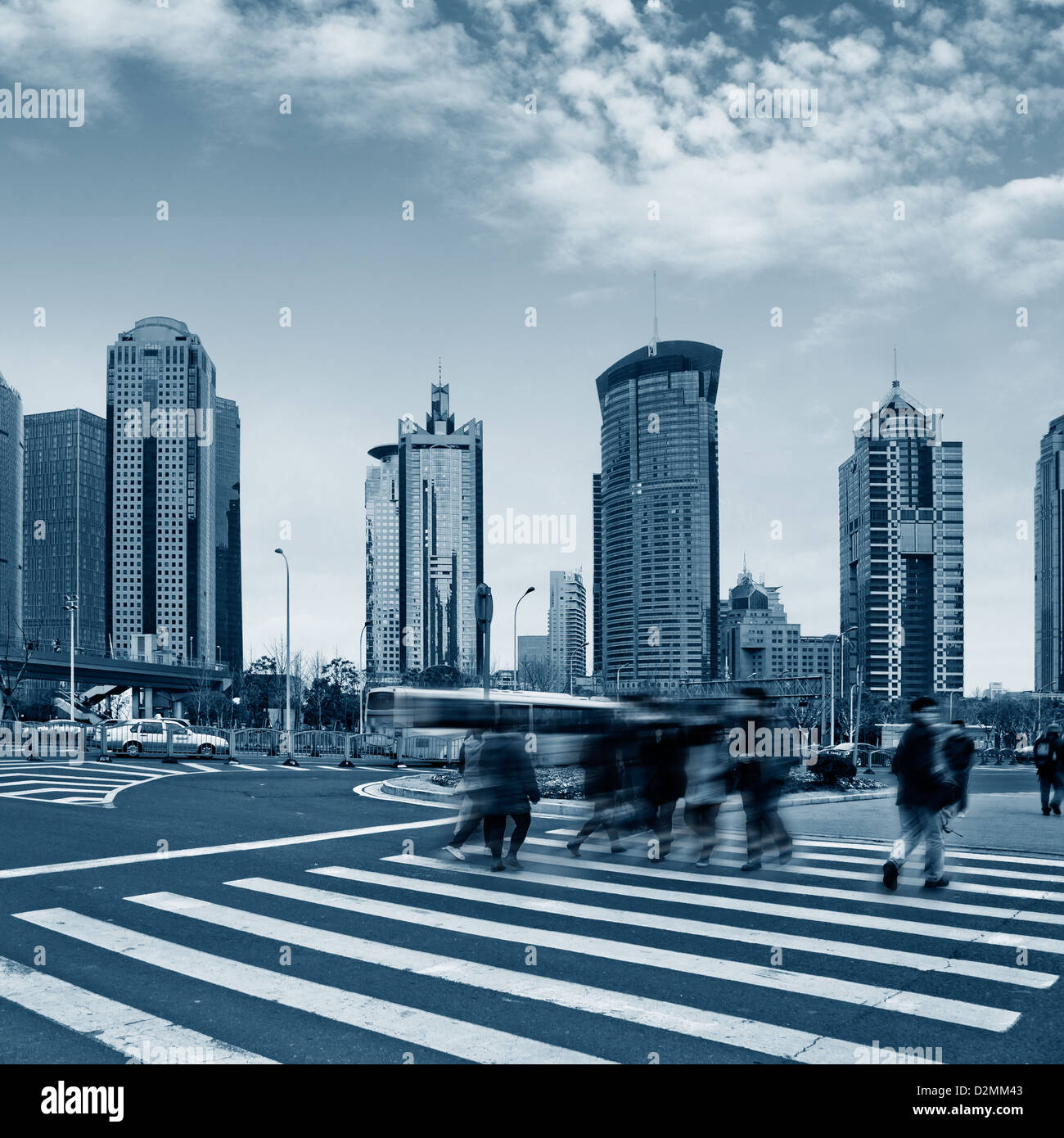 Shanghai street scene hi-res stock photography and images - Alamy